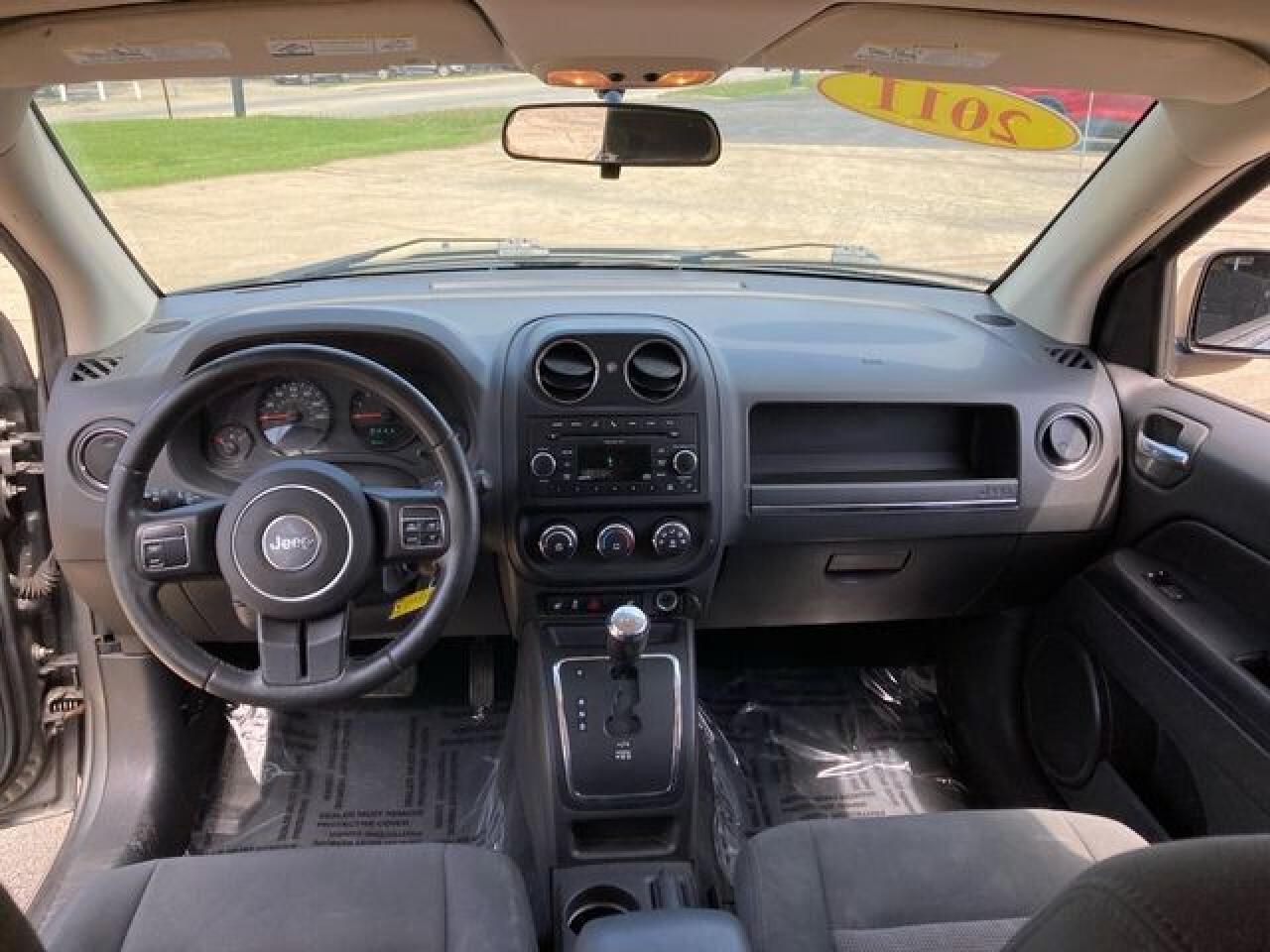 JEEP COMPASS 2011 — 17