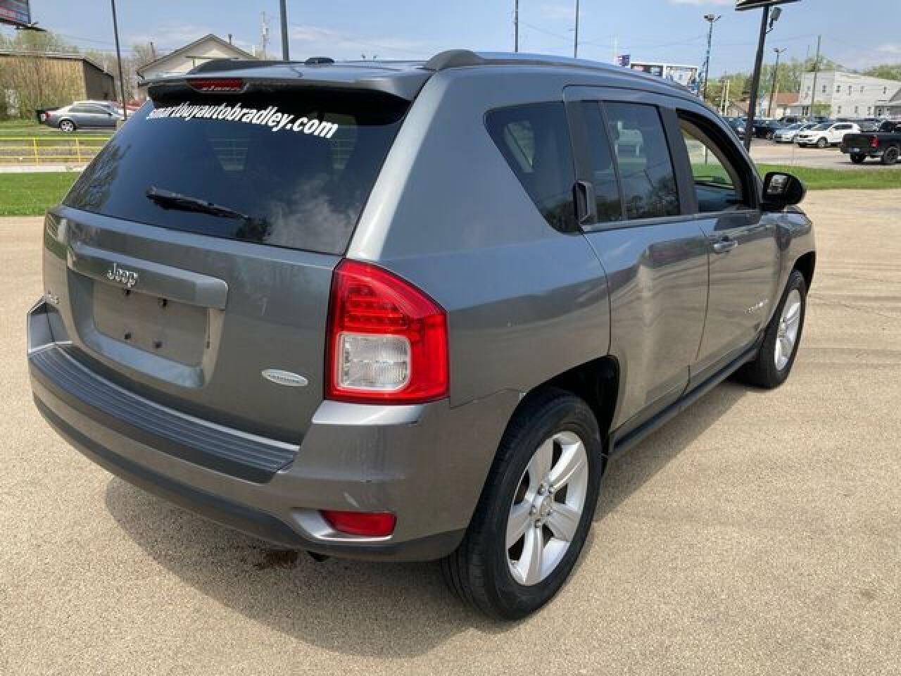JEEP COMPASS 2011 — 6