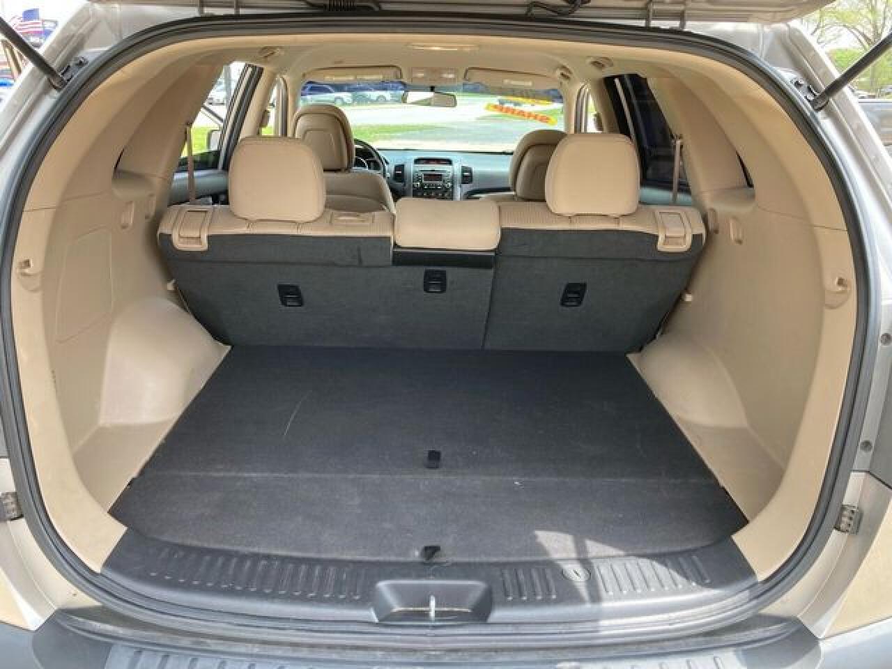 KIA SORENTO 2012 — 20