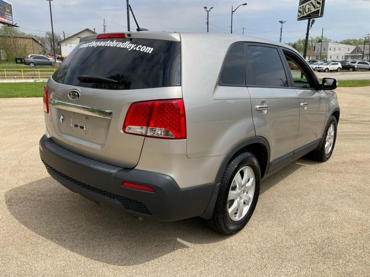 KIA SORENTO 2012 — 6