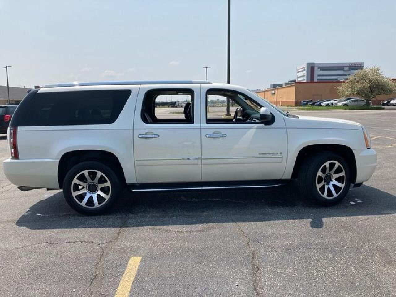 2009 GMC YUKON XL DENALI