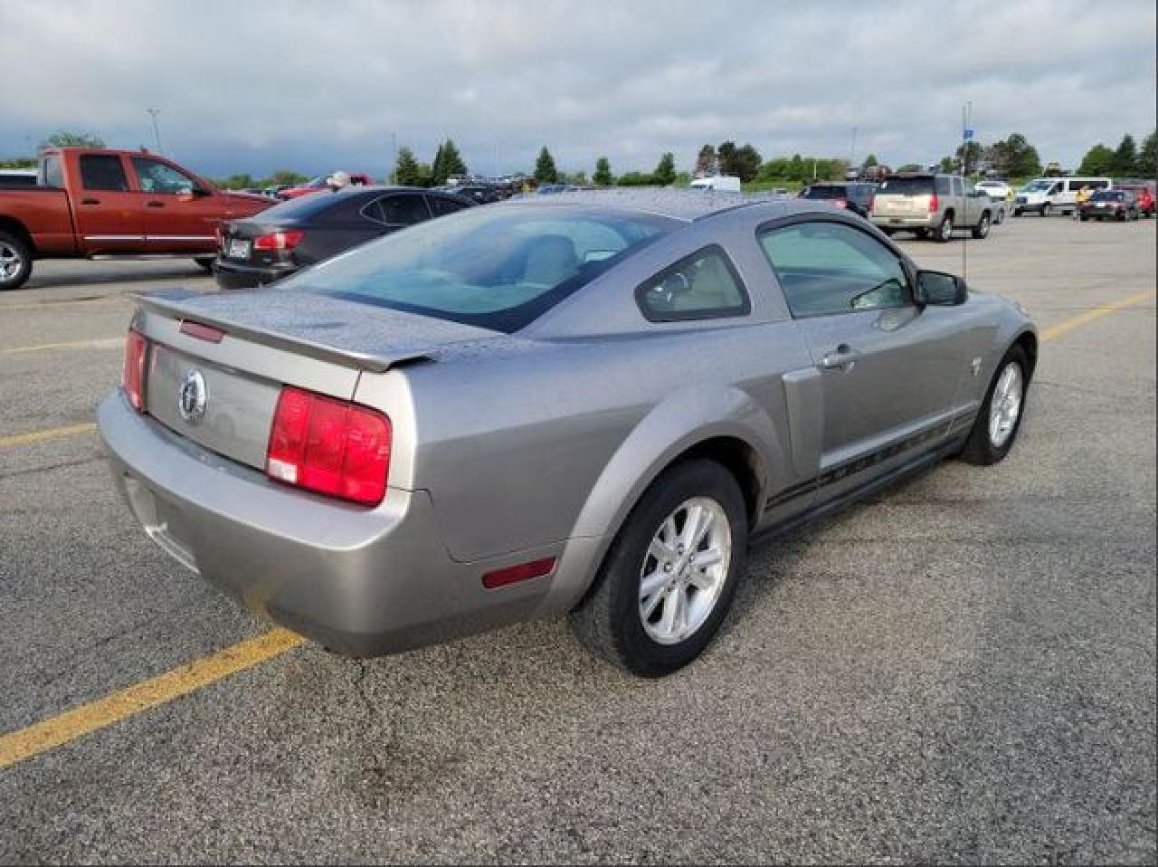 2009 FORD MUSTANG