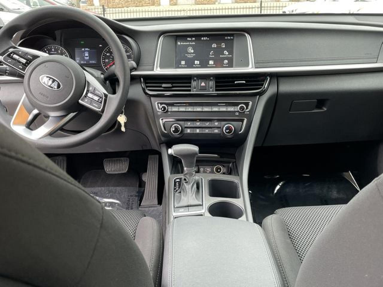 KIA OPTIMA LX 2019 — 9