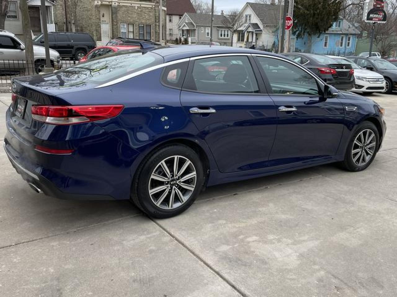 KIA OPTIMA LX 2019 — 4