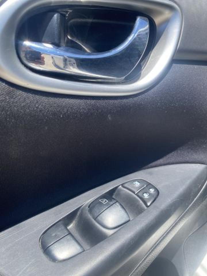 NISSAN SENTRA 2014 — 17
