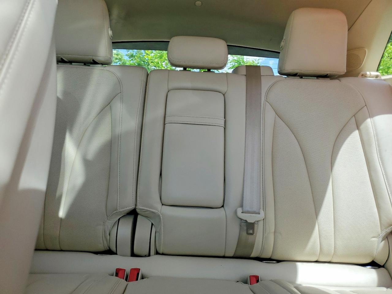 LINCOLN MKC 2016 — 11