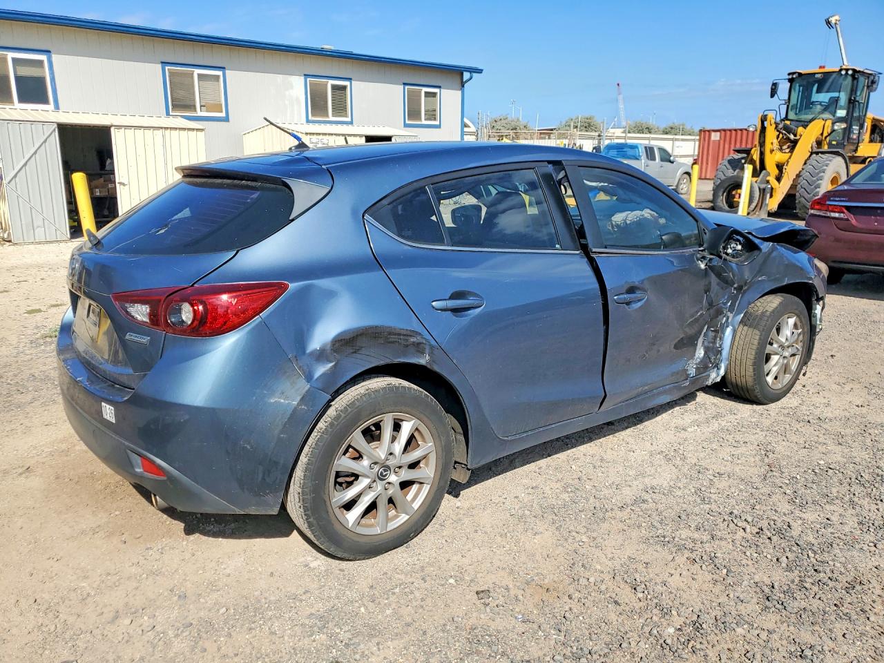 MAZDA 3 2015 — 4
