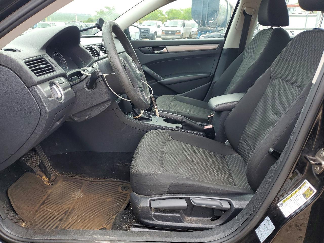 VOLKSWAGEN PASSAT 2014 — 8