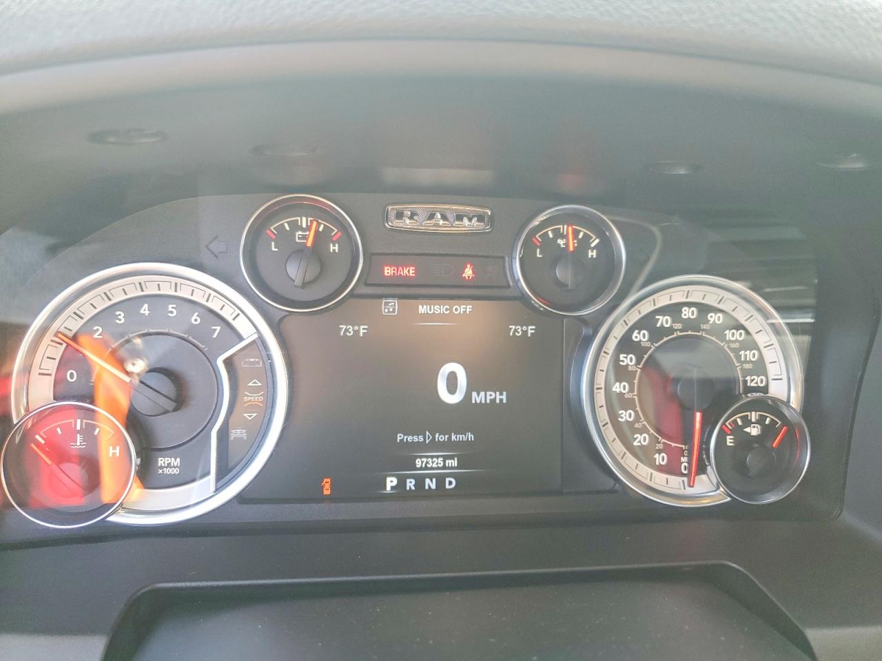 RAM 1500 2018 — 10