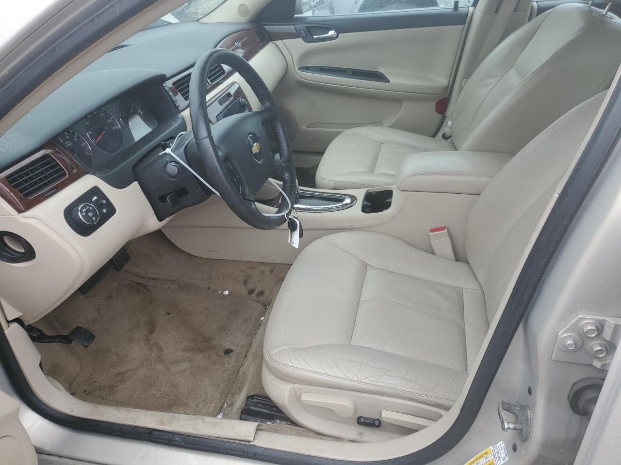 CHEVROLET IMPALA 2011 — 8
