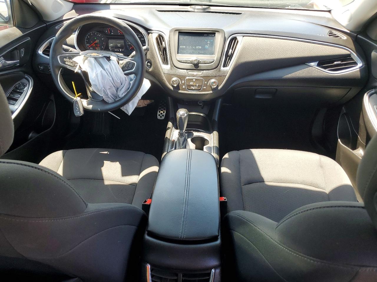CHEVROLET MALIBU 2016 — 9