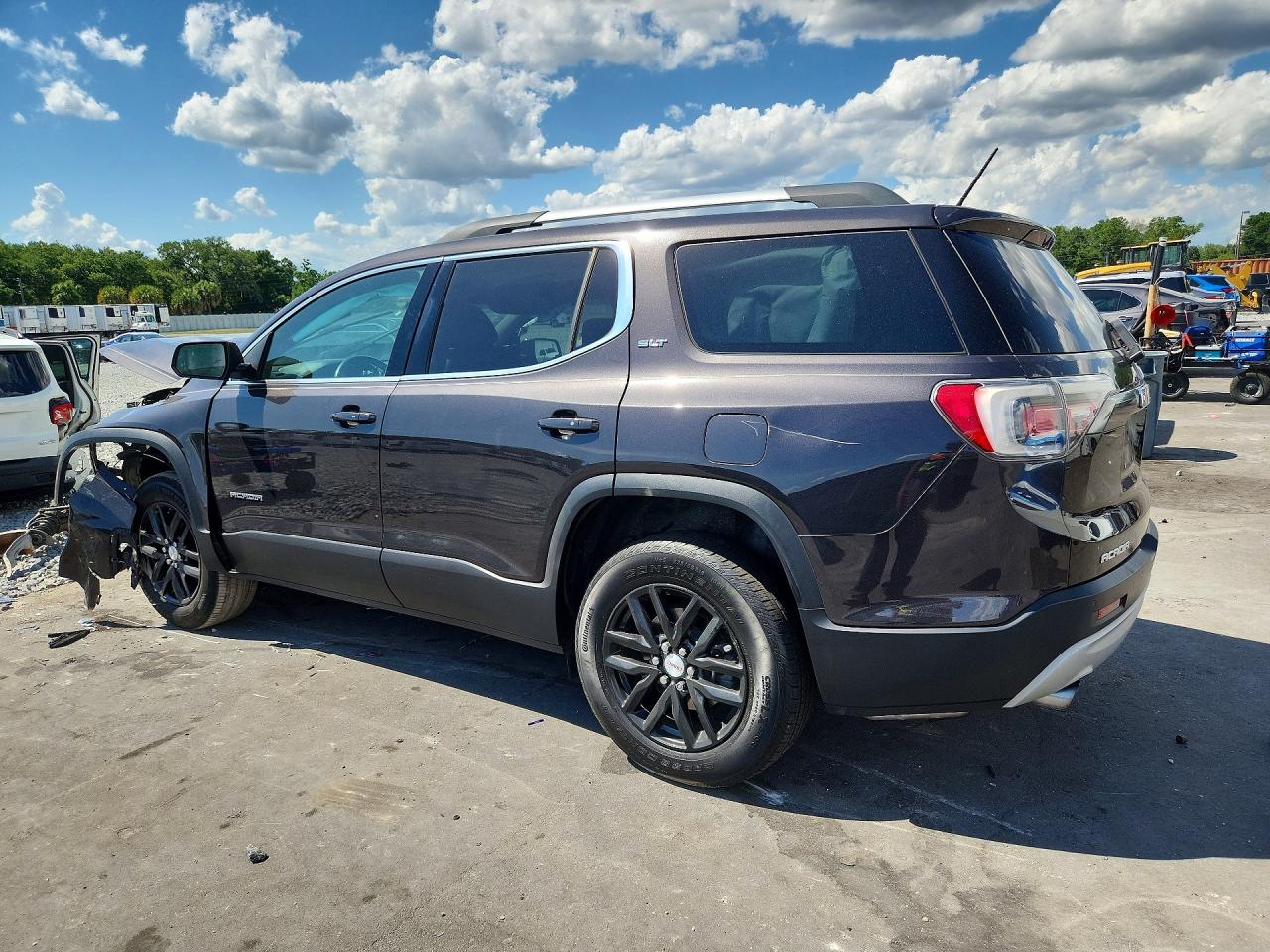 GMC ACADIA 2018 — 3