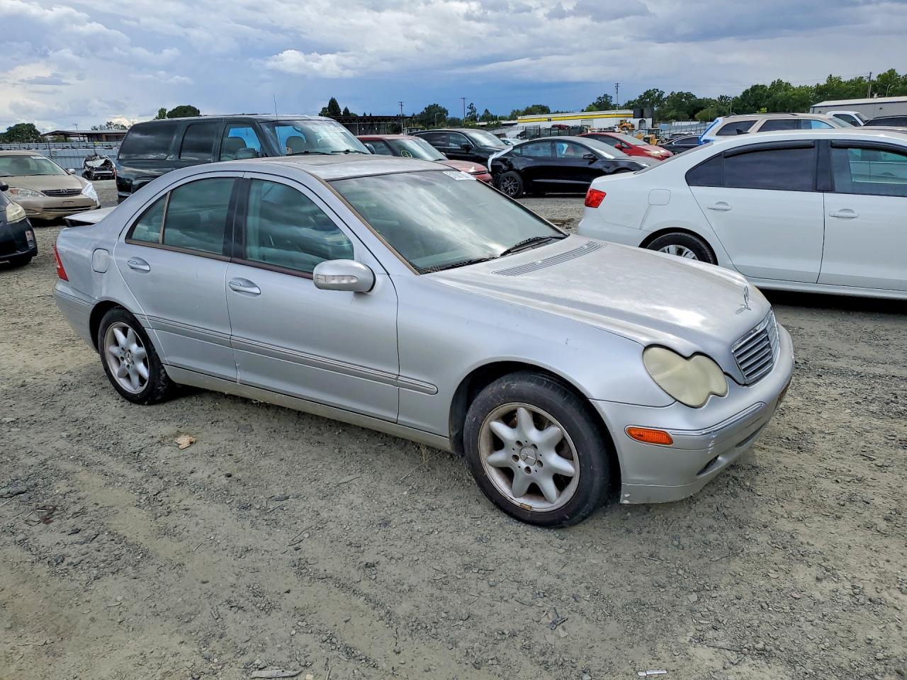MERCEDES-BENZ C 2003 — 5