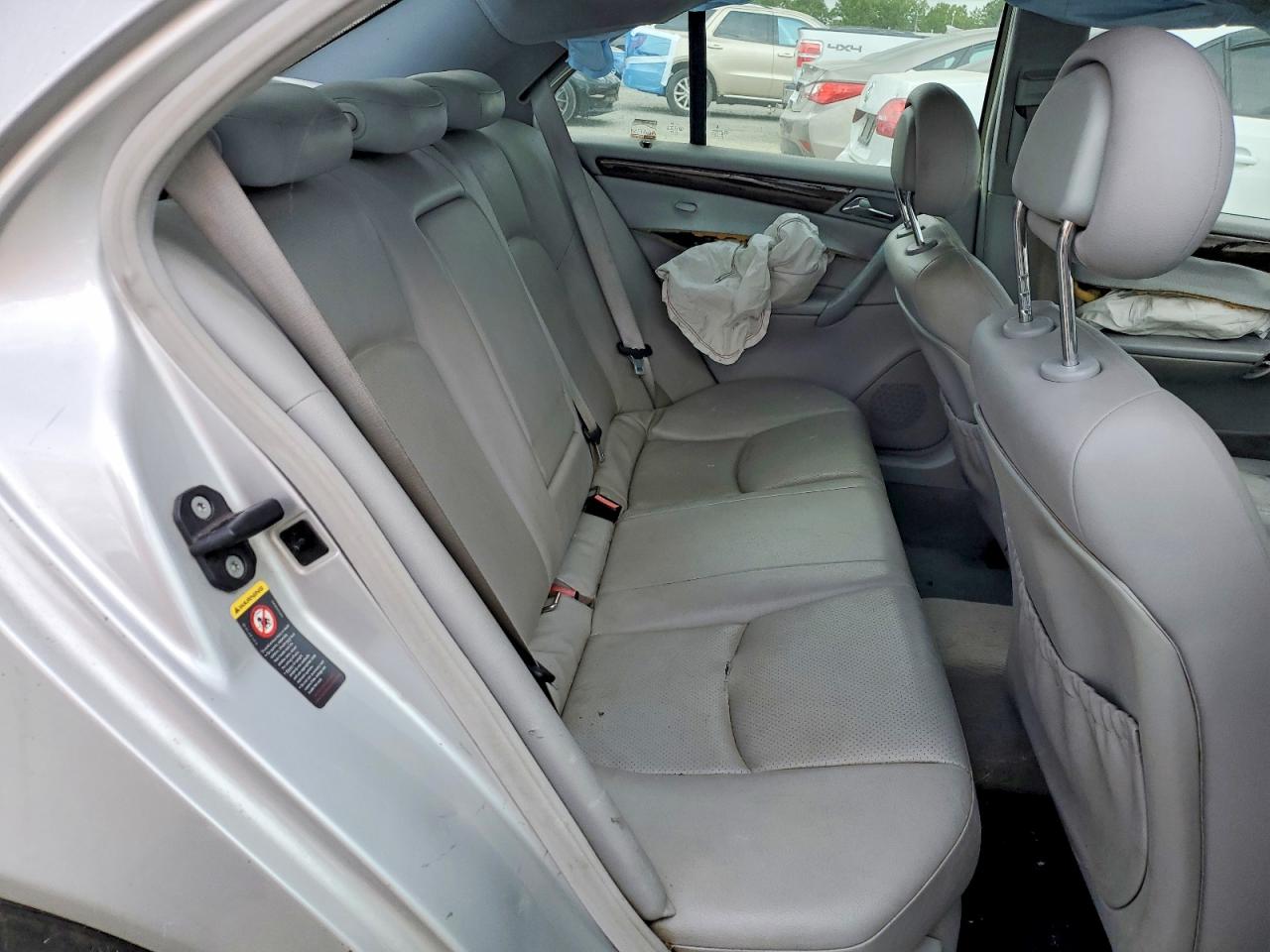 MERCEDES-BENZ C 2003 — 11