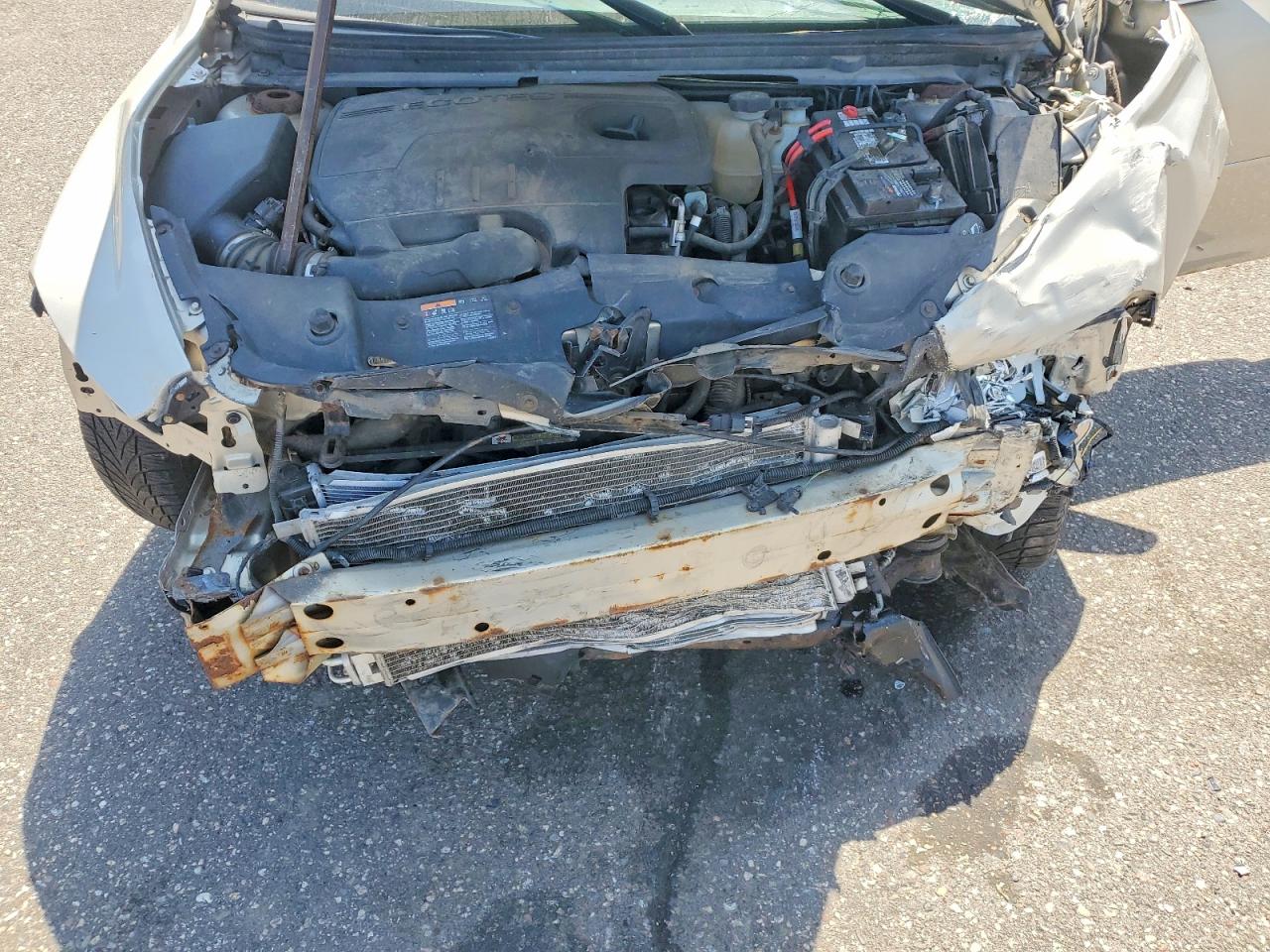 CHEVROLET MALIBU 2011 — 12