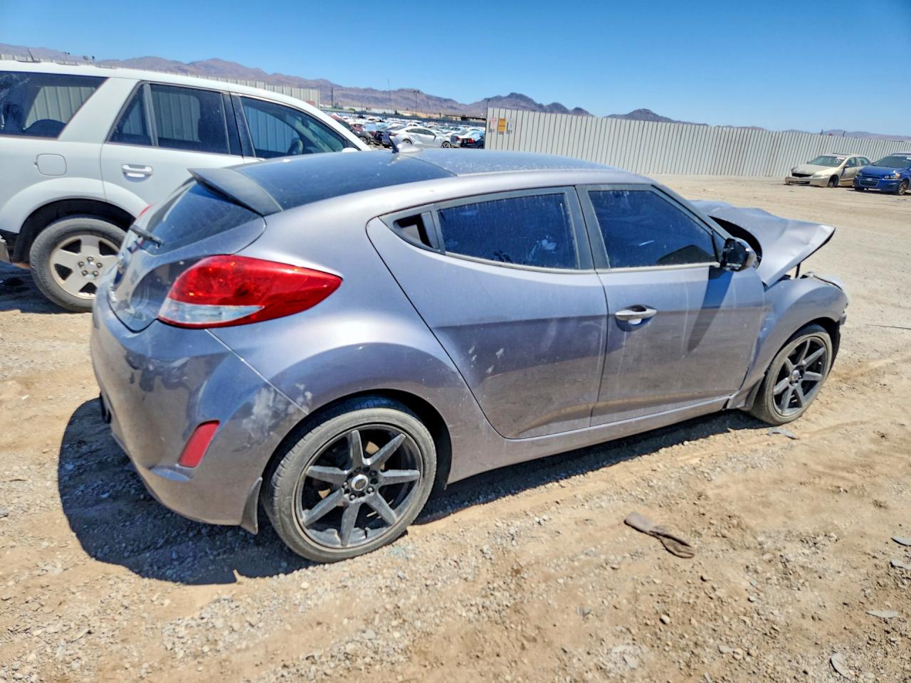 HYUNDAI VELOSTER 2013 — 4