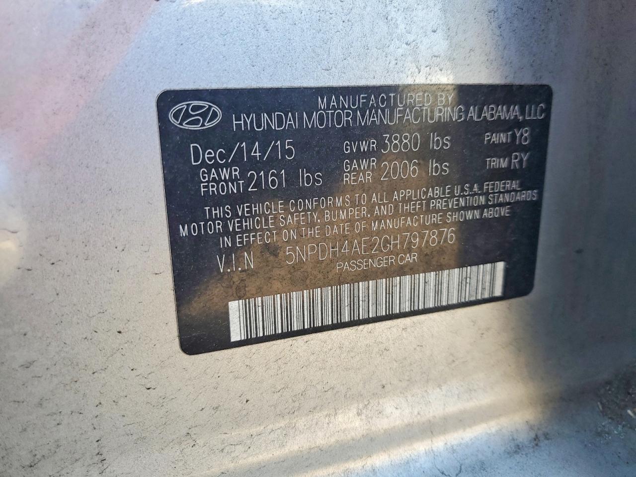 HYUNDAI ELANTRA 2016 — 13