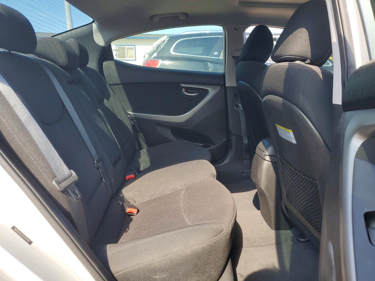 HYUNDAI ELANTRA 2016 — 11