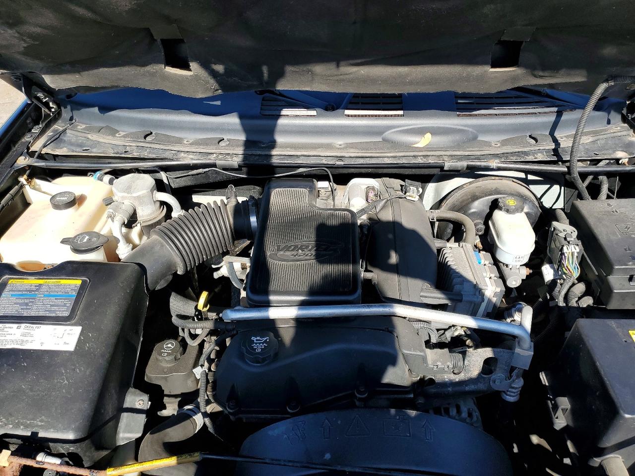 GMC ENVOY 2004 — 13