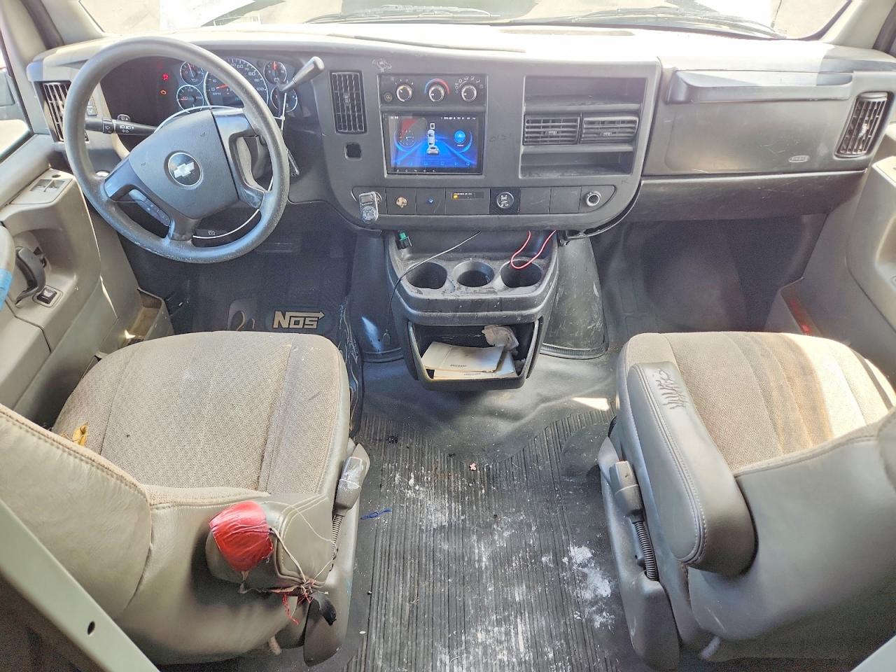 CHEVROLET EXPRESS G1500 2008 — 9