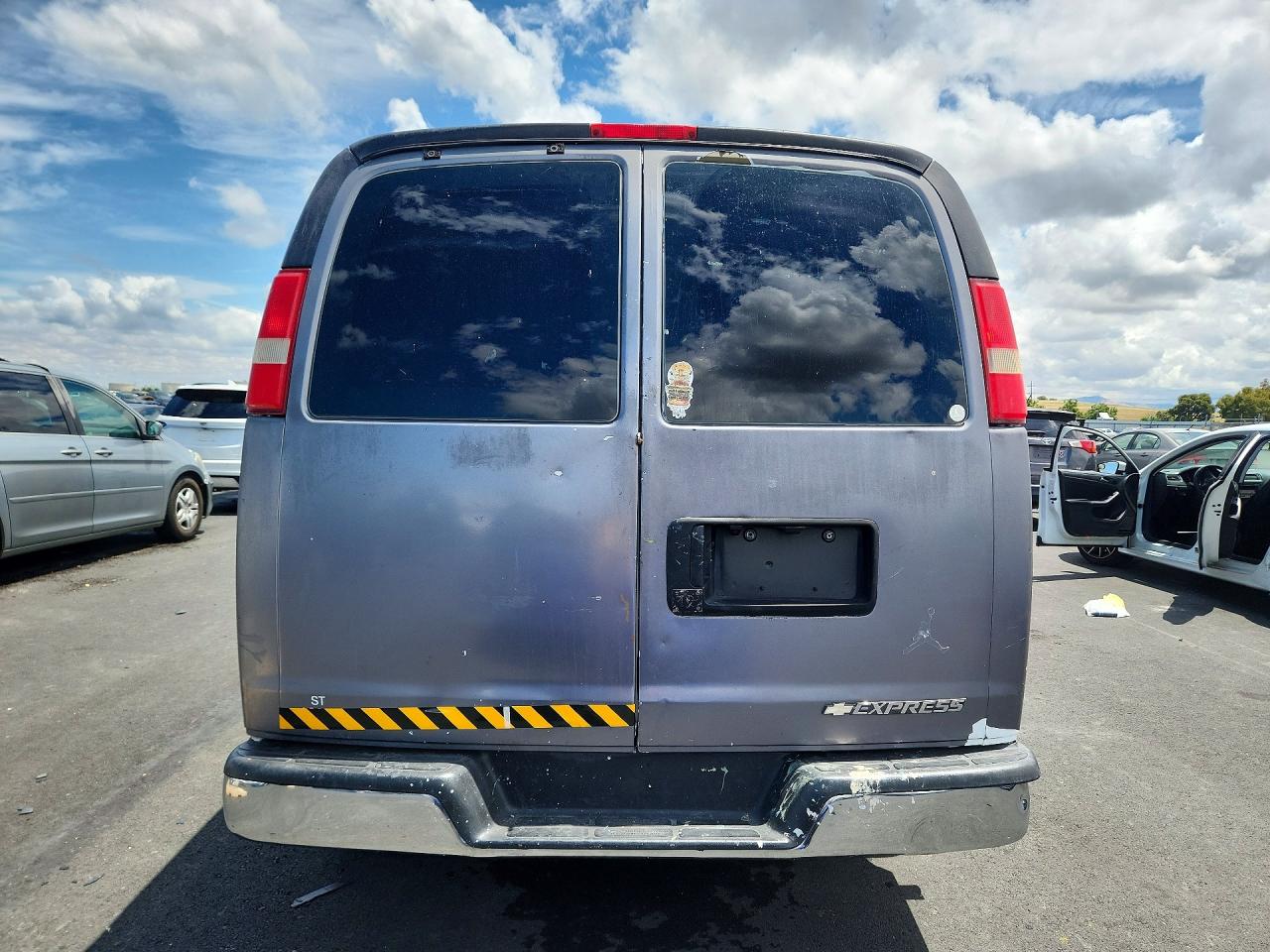 CHEVROLET EXPRESS G1500 2008 — 7