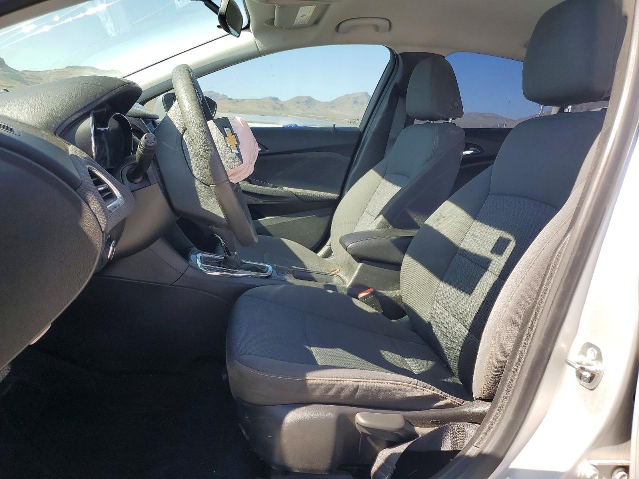 CHEVROLET CRUZE 2019 — 8