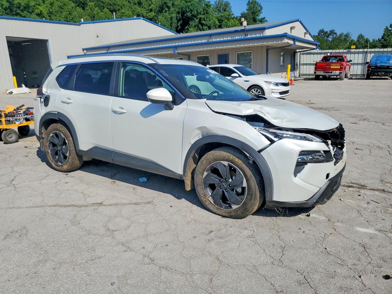 NISSAN ROGUE 2025 — 5