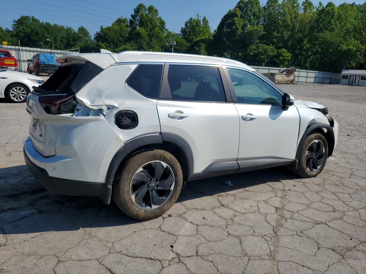 NISSAN ROGUE 2025 — 4