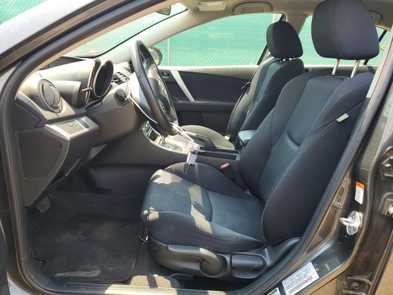 MAZDA 3 2010 — 8