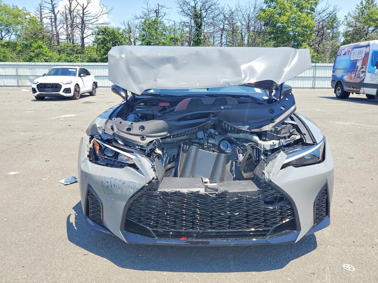 LEXUS IS 350 2025 — 6