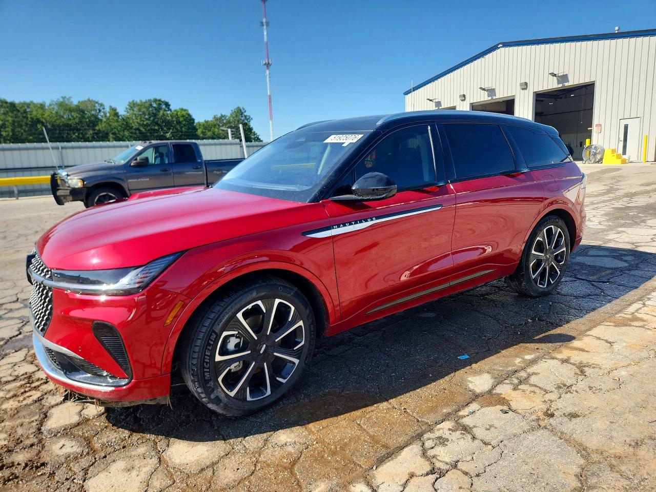 LINCOLN NAUTILUS 2025 — 2