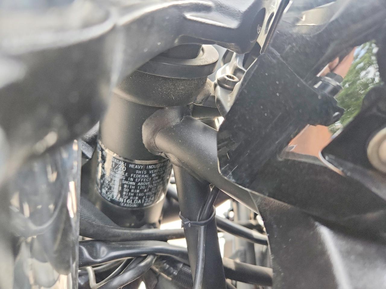 KAWASAKI EX650 2020 — 10