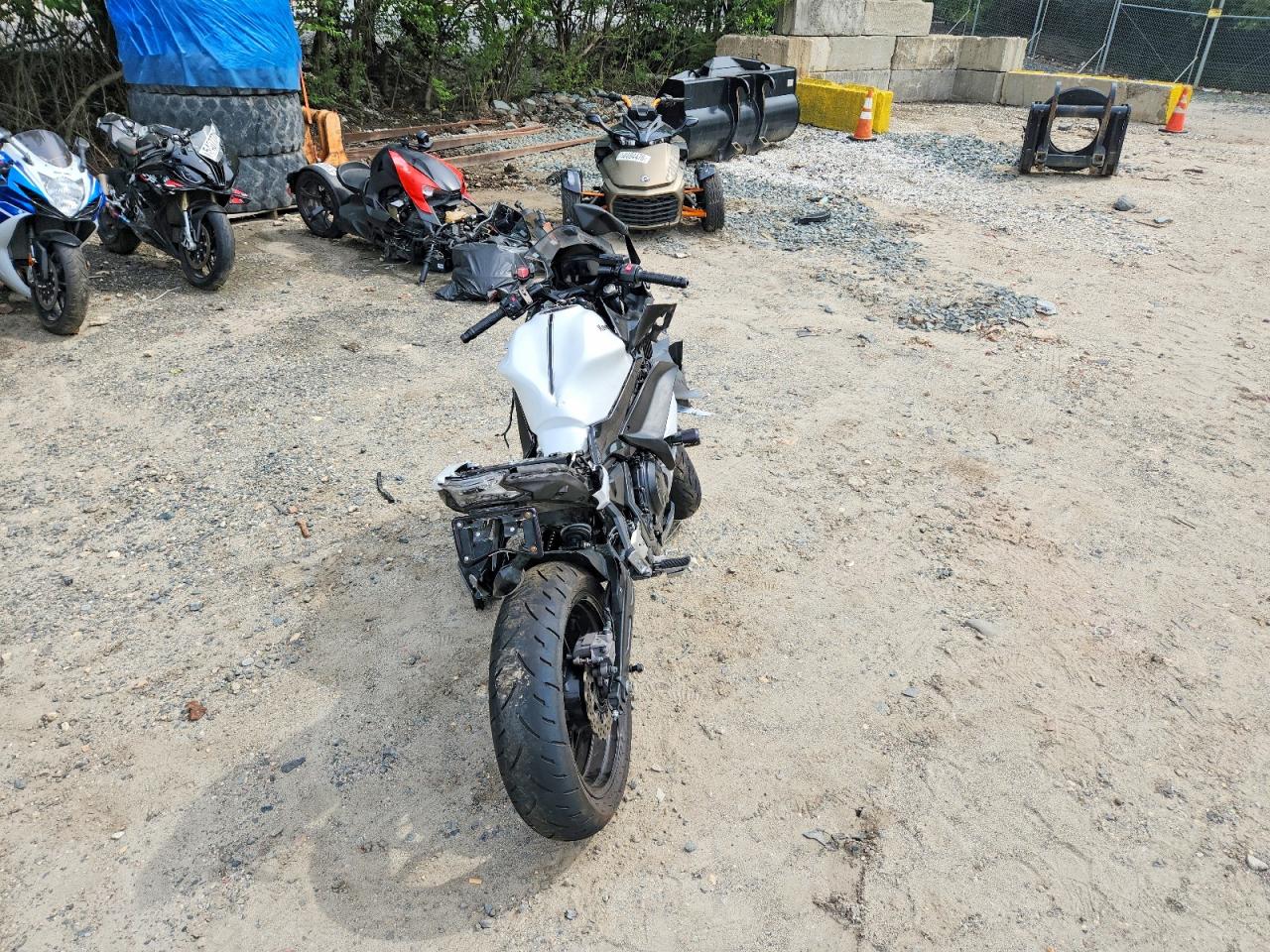 KAWASAKI EX650 2020 — 7