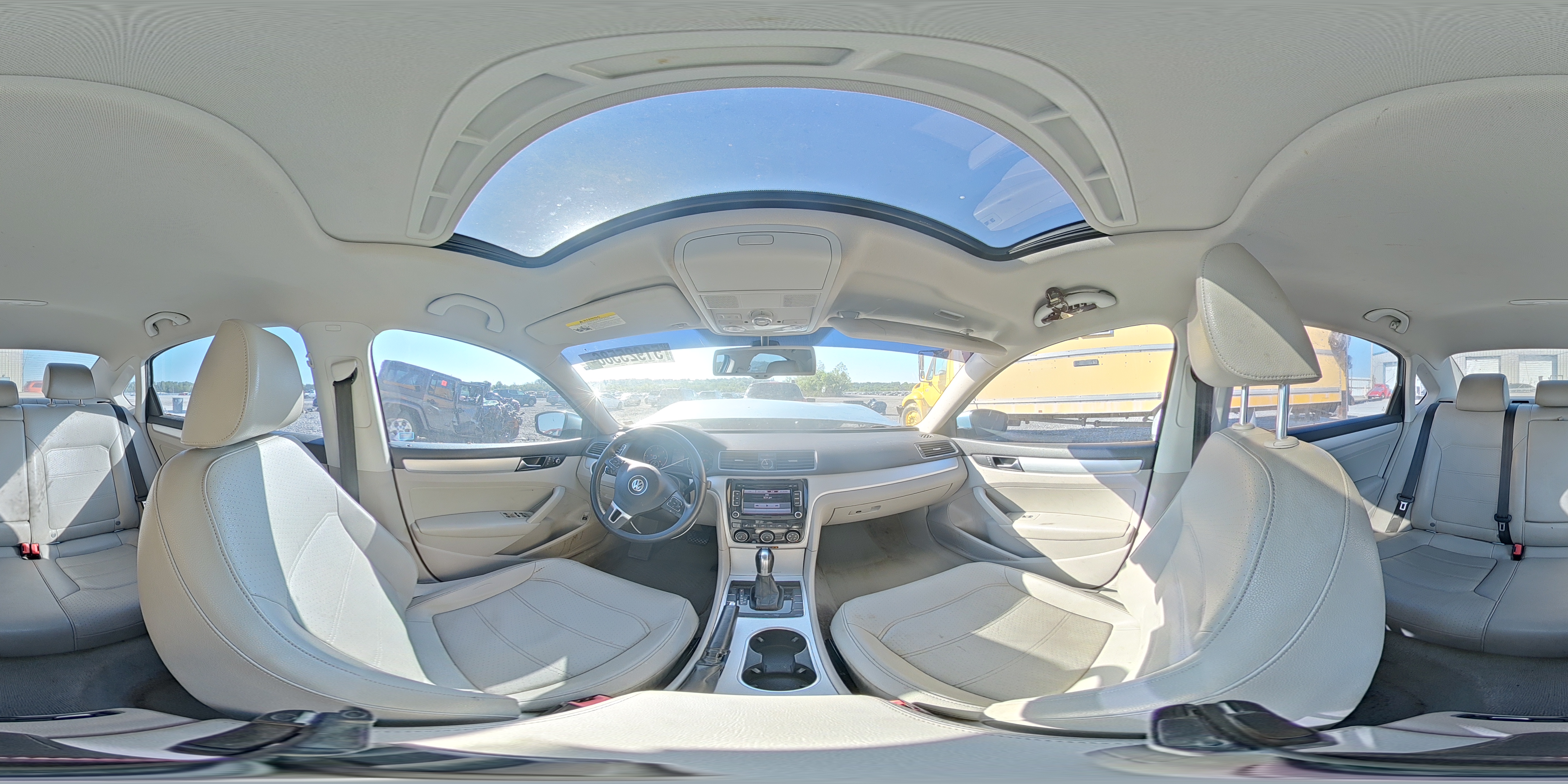 VOLKSWAGEN PASSAT 2013 — 14