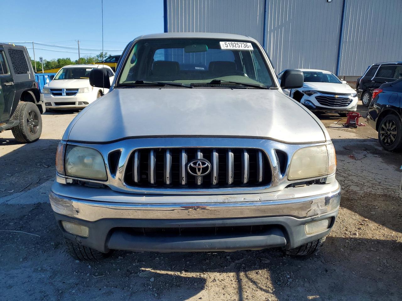 TOYOTA TACOMA 2001 — 6