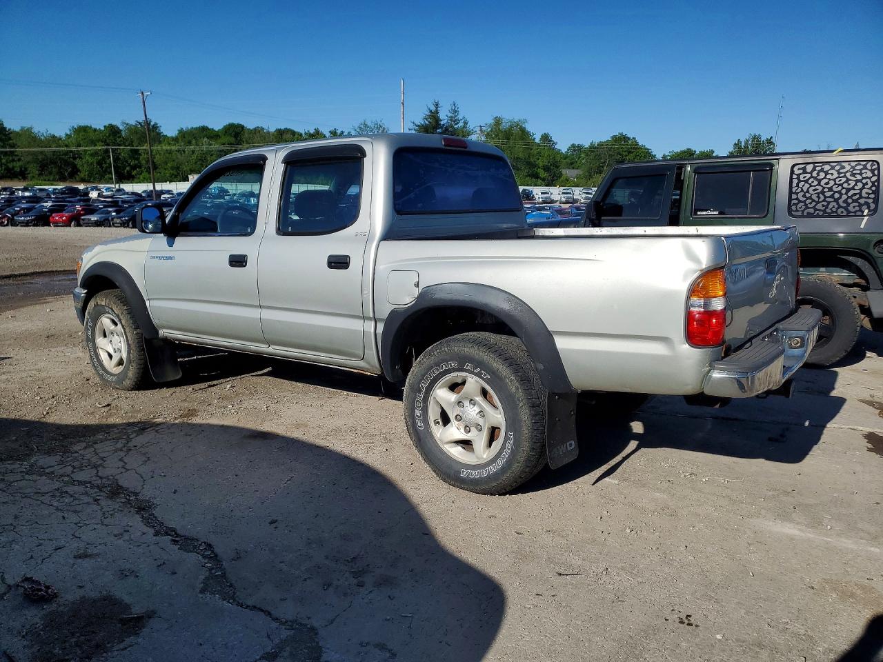 TOYOTA TACOMA 2001 — 3