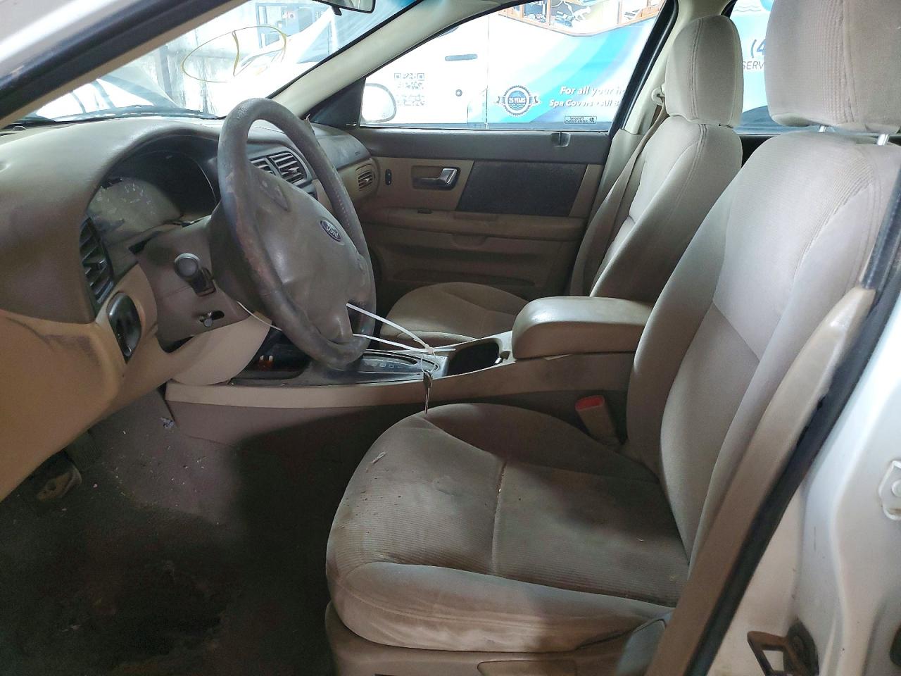 FORD TAURUS 2001 — 8