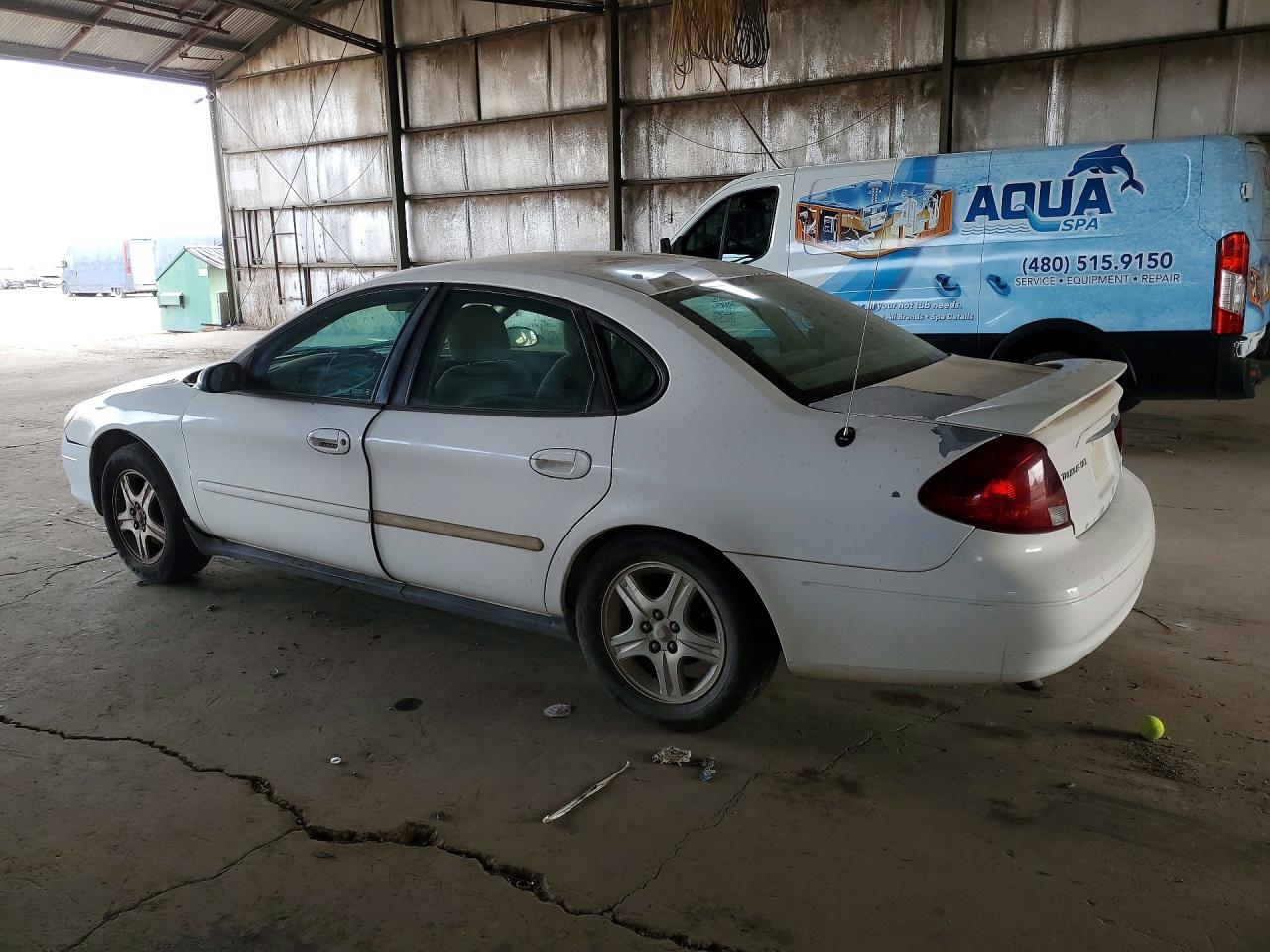FORD TAURUS 2001 — 3