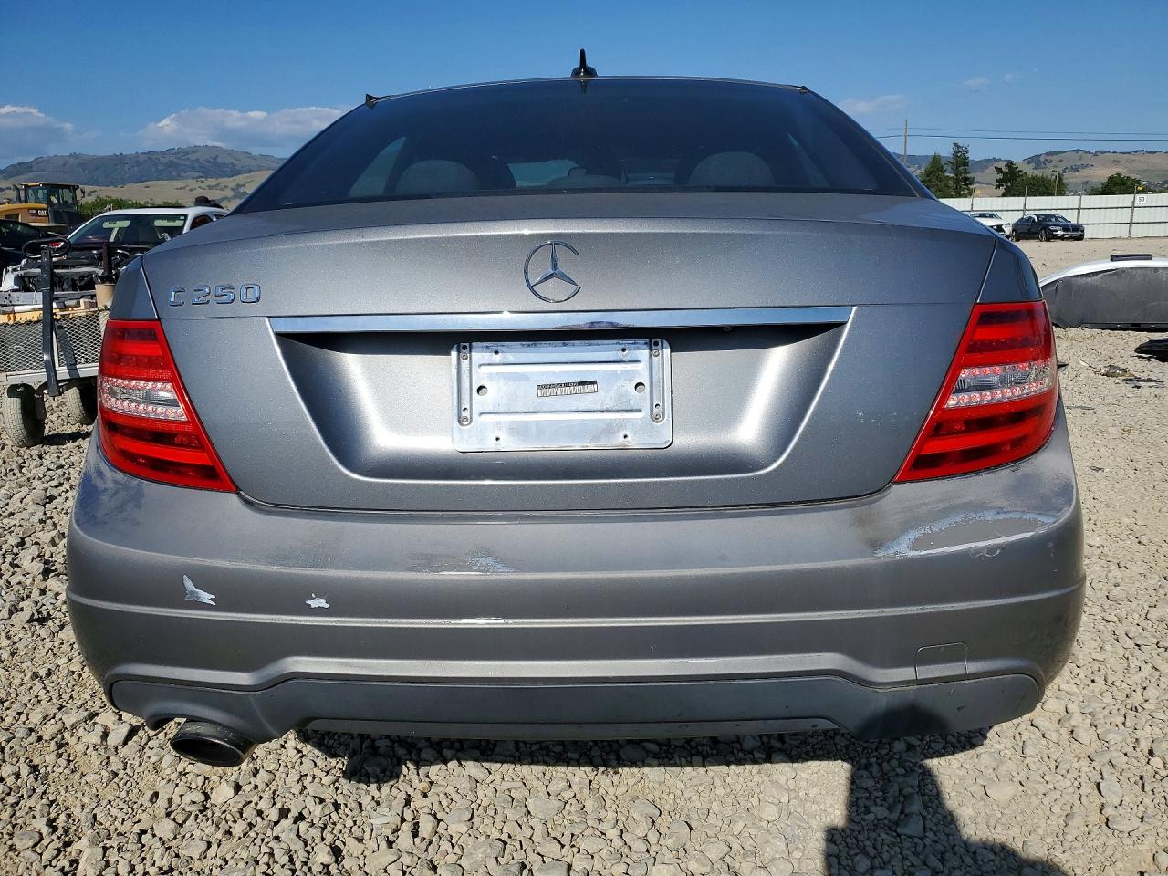 MERZ 350-CLASS 2010 — 7