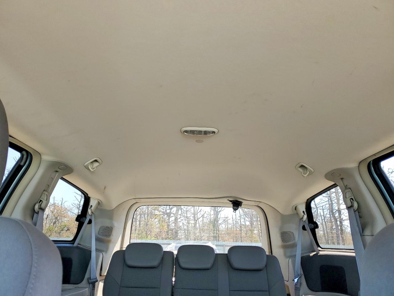 VOLKSWAGEN ROUTAN 2009 — 11