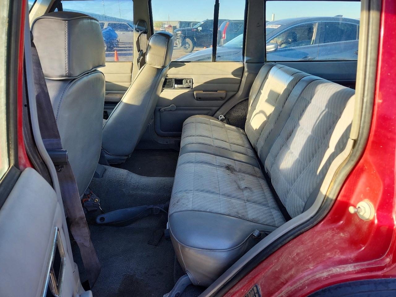 JEEP CHEROKEE 1989 — 12