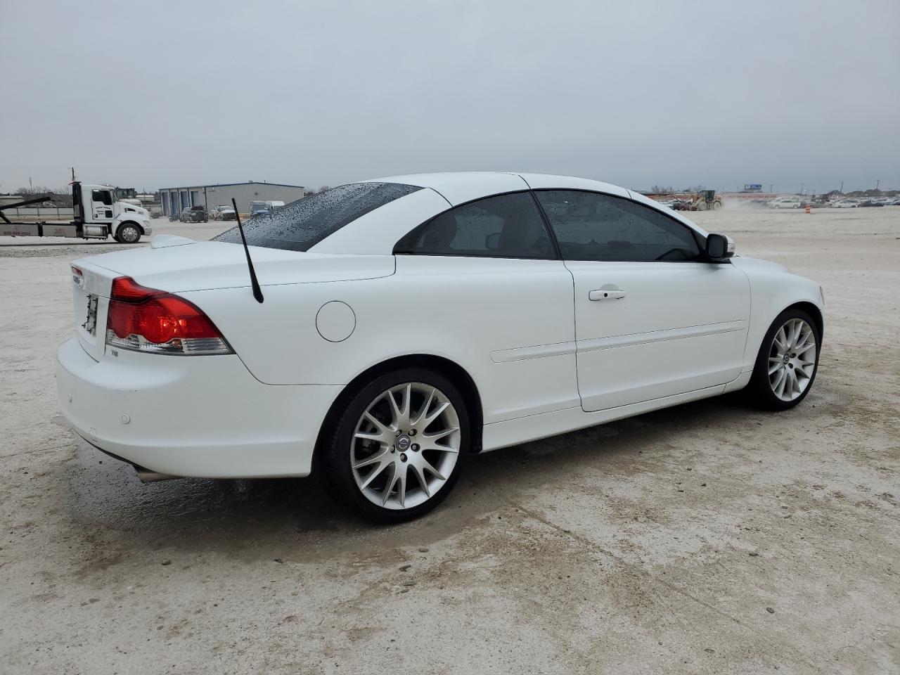VOLVO C70 2008 — 4
