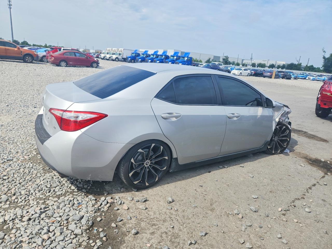 TOYOTA COROLLA 2015 — 4