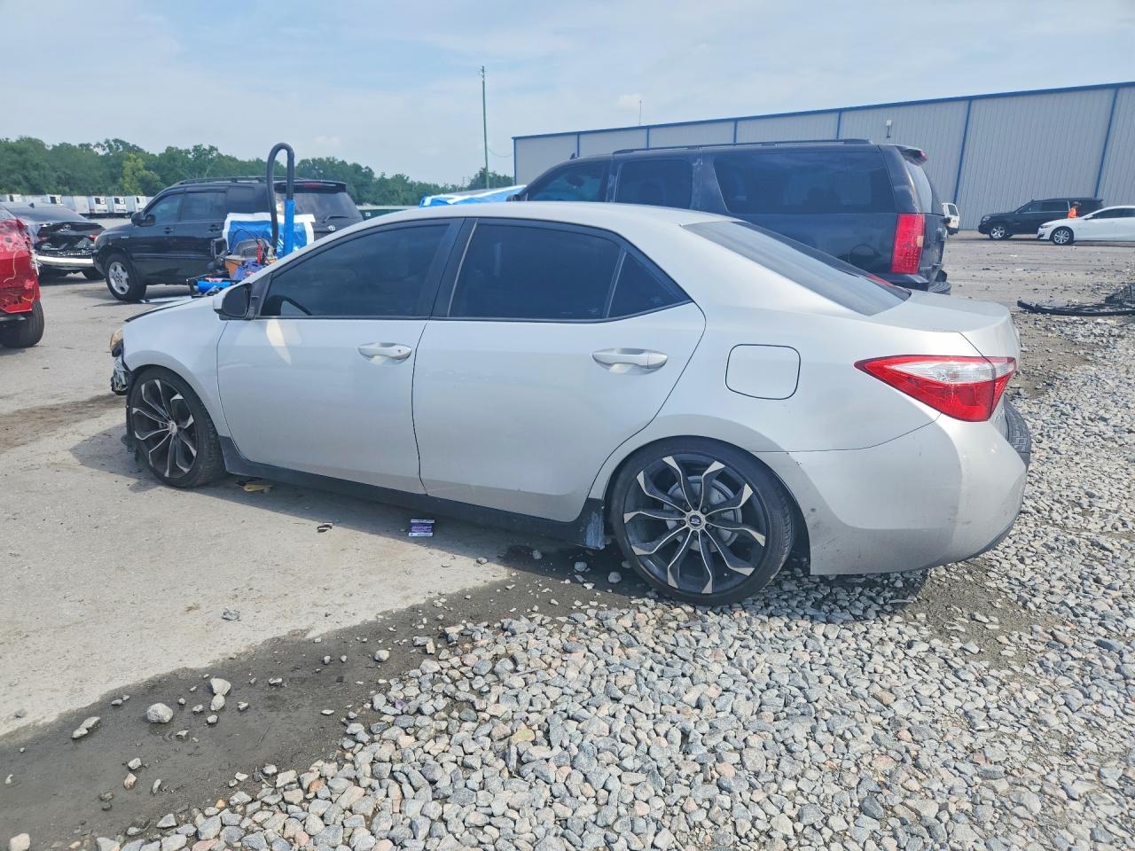 TOYOTA COROLLA 2015 — 3
