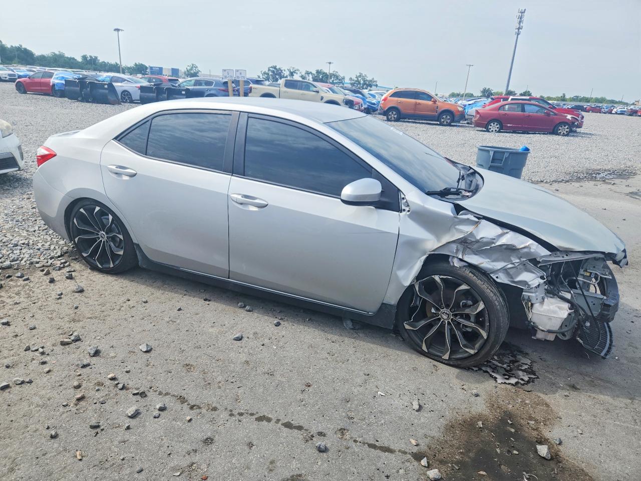 TOYOTA COROLLA 2015 — 5