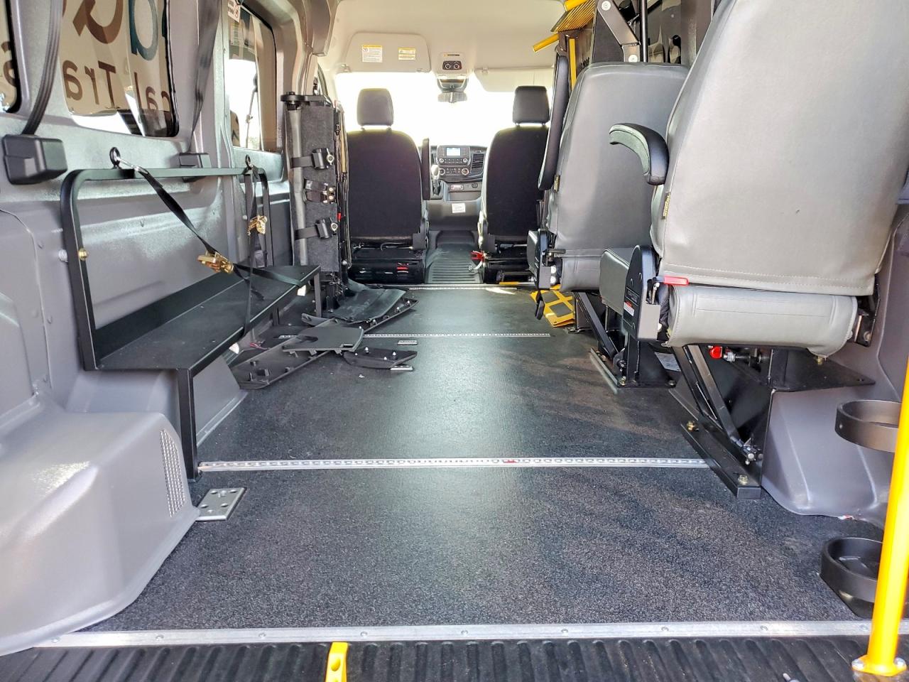 FORD TRANSIT 2024 — 11