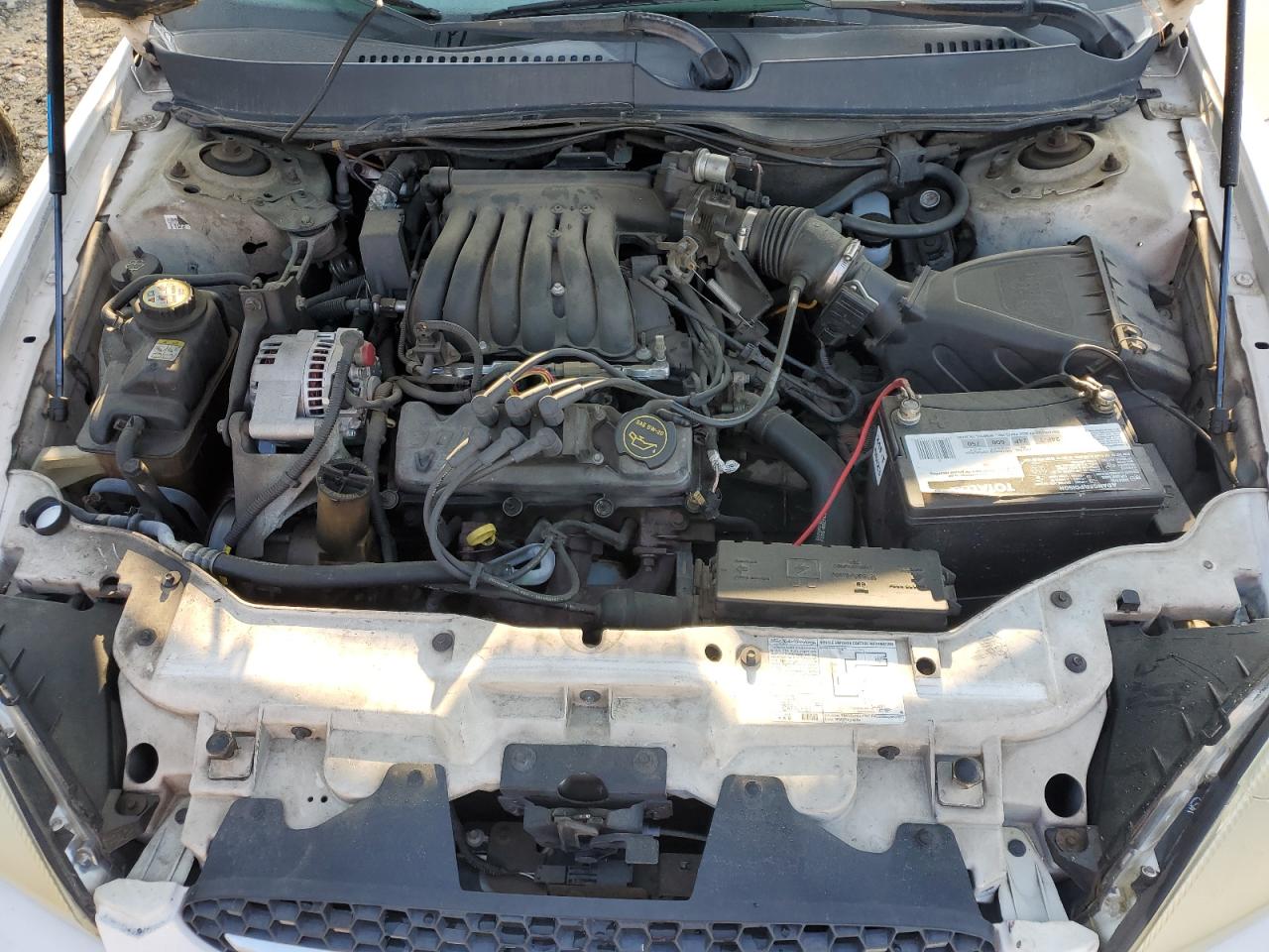 FORD TAURUS 2003 — 12