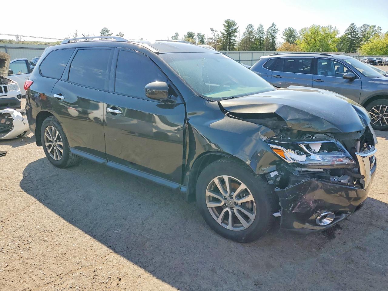 NISSAN PATHFINDER 2015 — 5