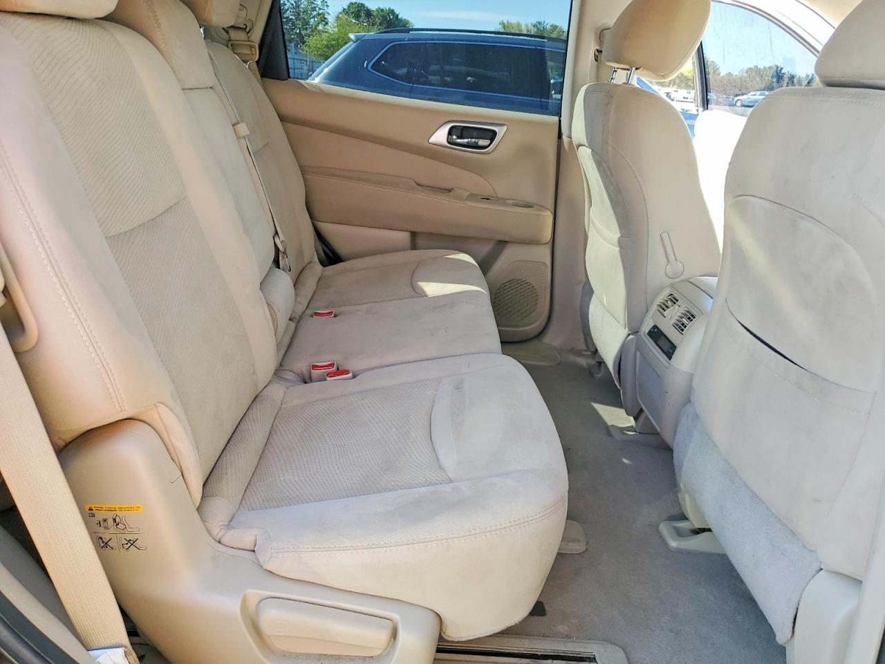 NISSAN PATHFINDER 2015 — 12