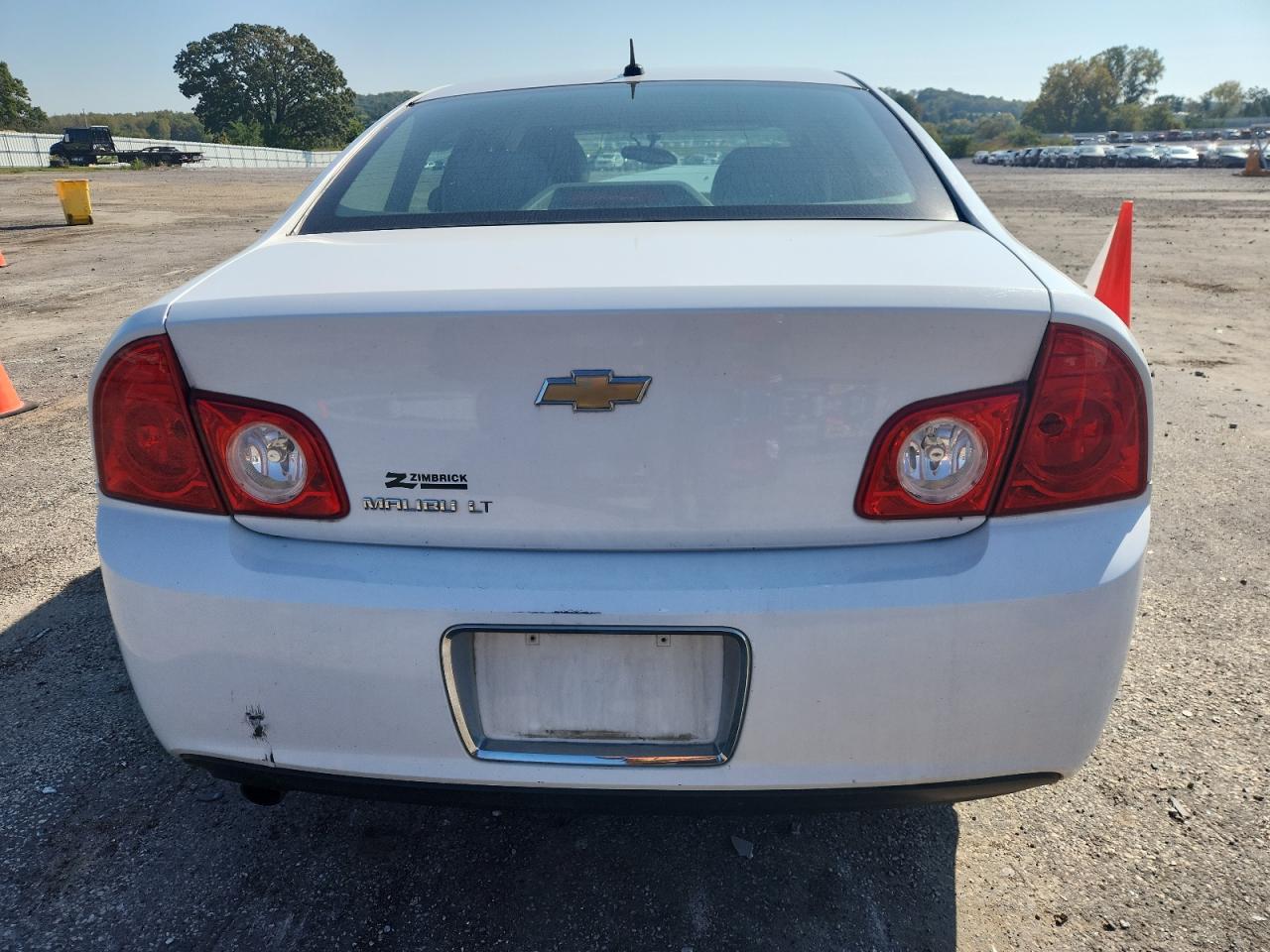 CHEVROLET MALIBU 2011 — 7